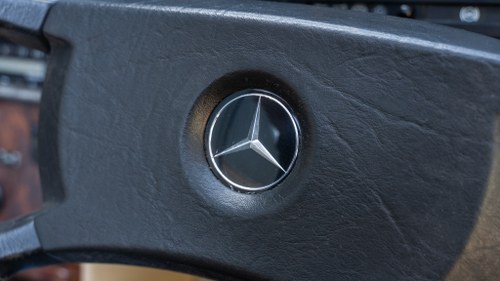 1986 Mercedes-Benz 300SL R107 till salu (bild 31 av 396)
