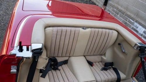 1986 Mercedes-Benz 300SL R107 till salu (bild 67 av 396)