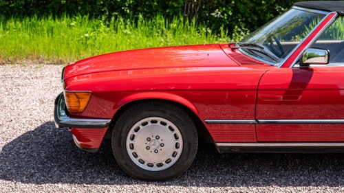 1986 Mercedes-Benz 300SL R107 till salu (bild 79 av 396)