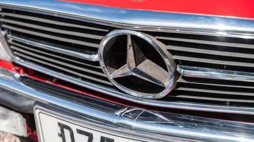 1986 Mercedes-Benz 300SL R107 till salu (bild 116 av 396)