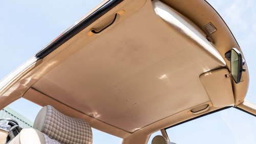 1986 Mercedes-Benz 300SL R107 till salu (bild 144 av 396)