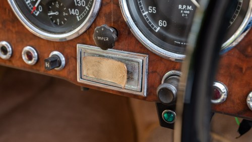 1954 Aston Martin DB2-4 Mk1 In vendita (immagine 44 di 257)