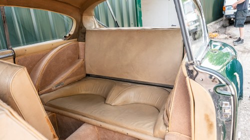 1954 Aston Martin DB2-4 Mk1 In vendita (immagine 98 di 257)