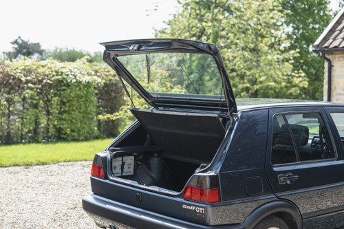 1991 Volkswagen Golf GTi Mk2 In vendita (immagine 74 di 198)