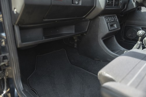 1991 Volkswagen Golf GTi Mk2 In vendita (immagine 38 di 198)