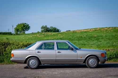 1990 Mercedes W126 300SE For Sale (picture 17 of 223)