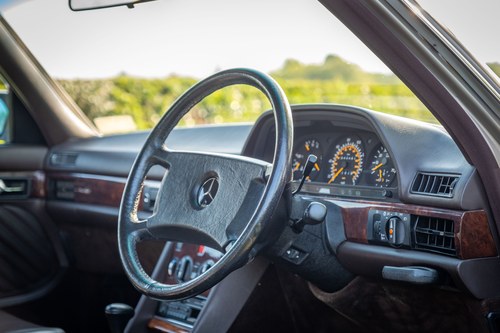 1990 Mercedes W126 300SE For Sale (picture 70 of 223)