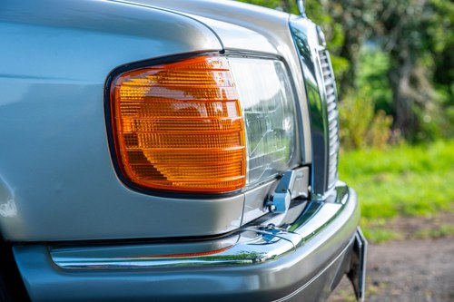 1990 Mercedes W126 300SE For Sale (picture 128 of 223)