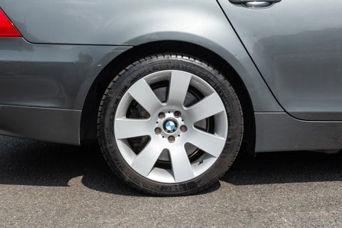 2005 BMW E61 550i SE Touring For Sale (picture 22 of 189)