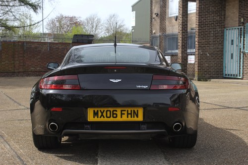 2006 Aston Martin Vantage 4.3 Manual till salu (bild 27 av 155)