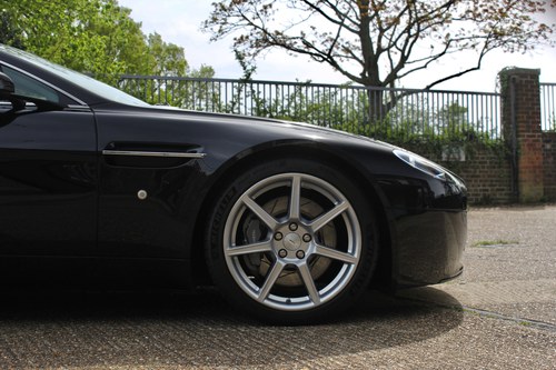 2006 Aston Martin Vantage 4.3 Manual till salu (bild 95 av 155)