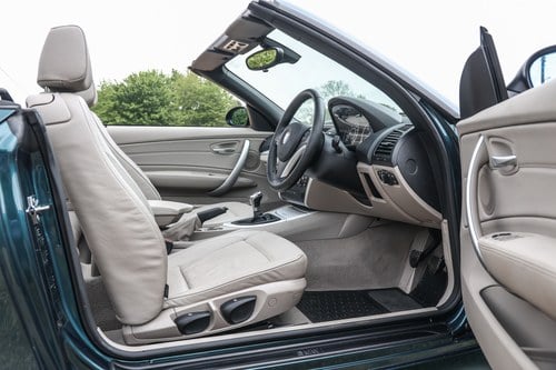 2008 BMW 120i SE Convertible (E88) For Sale (picture 16 of 110)