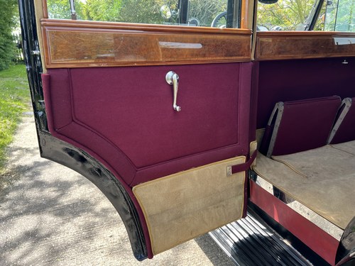 1931 Rolls-Royce Phantom I Riviera Town Car by J.S. Inskip In vendita (immagine 32 di 113)