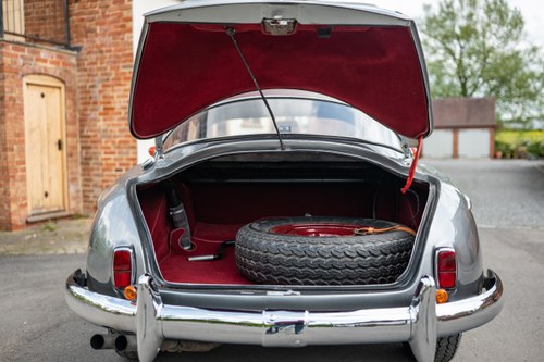 1959 Jensen 541R Te koop (foto 126 van 327)