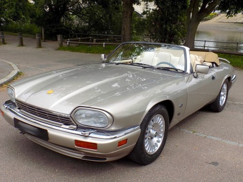 1994 Jaguar XJS 6.0 Convertible For Sale (picture 4 of 71)