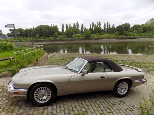 1994 Jaguar XJS 6.0 Convertible For Sale (picture 31 of 71)