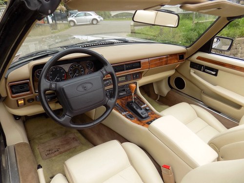 1994 Jaguar XJS 6.0 Convertible For Sale (picture 50 of 71)