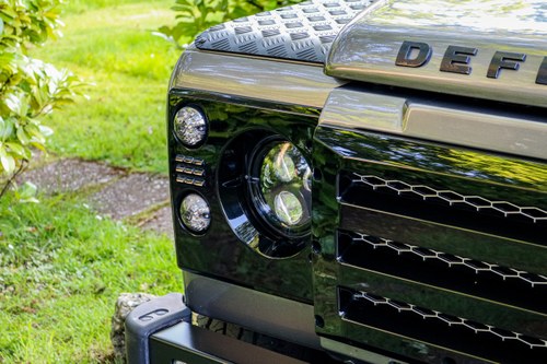 2010 Land Rover Wallis Defender 110 XS TD D/C In vendita (immagine 46 di 109)