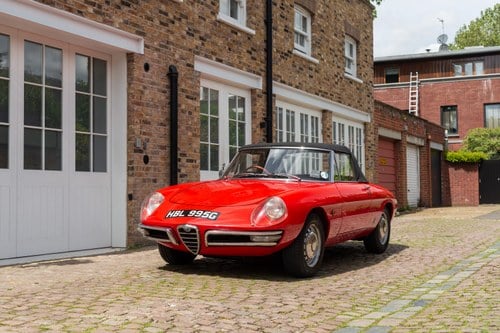 1967 Alfa Romeo Spider 1750 ‘Duetto’ In vendita (immagine 24 di 231)