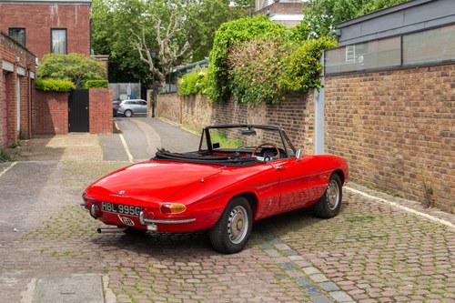 1967 Alfa Romeo Spider 1750 ‘Duetto’ In vendita (immagine 17 di 231)
