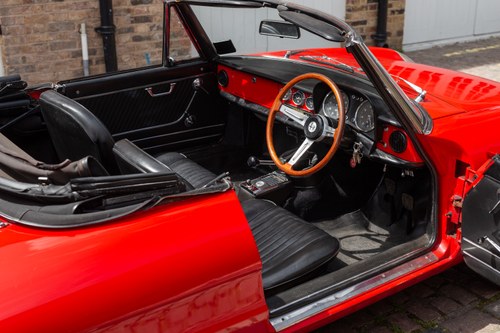 1967 Alfa Romeo Spider 1750 ‘Duetto’ In vendita (immagine 31 di 231)