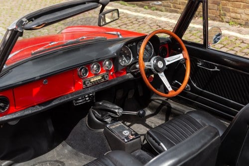 1967 Alfa Romeo Spider 1750 ‘Duetto’ In vendita (immagine 68 di 231)