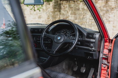 1991 BMW E30 320i Bauer Convertible En venta (imagen 35 de 154)