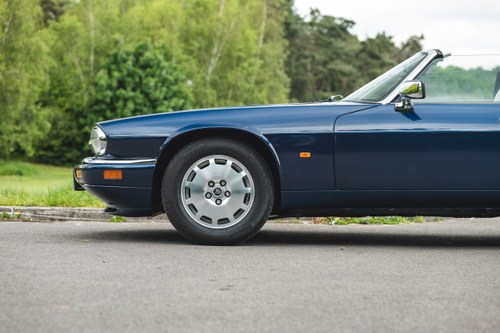 1995 Jaguar XJ-S Celebration 4.0L Convertible For Sale (picture 69 of 137)