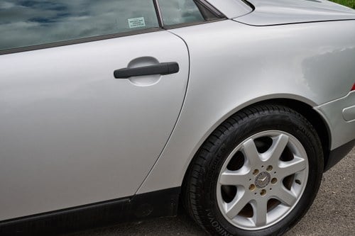 1999 Mercedes-Benz R170 SLK 230 zum Verkauf (Bild 111 von 198)