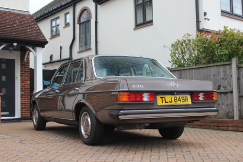 1977 Mercedes-Benz W123 230 For Sale (picture 35 of 217)