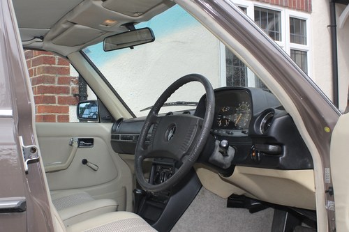 1977 Mercedes-Benz W123 230 For Sale (picture 41 of 217)