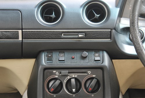 1977 Mercedes-Benz W123 230 For Sale (picture 60 of 217)