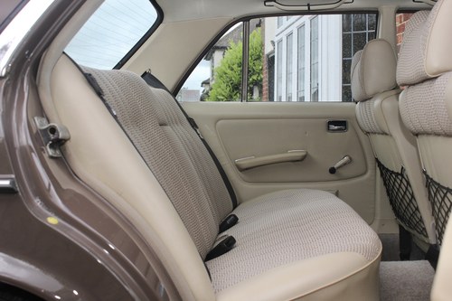 1977 Mercedes-Benz W123 230 For Sale (picture 66 of 217)