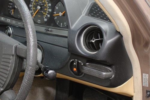 1977 Mercedes-Benz W123 230 For Sale (picture 84 of 217)