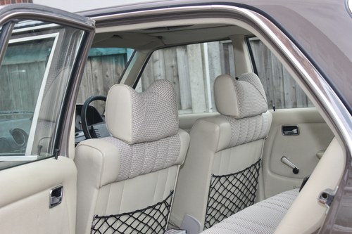 1977 Mercedes-Benz W123 230 For Sale (picture 104 of 217)