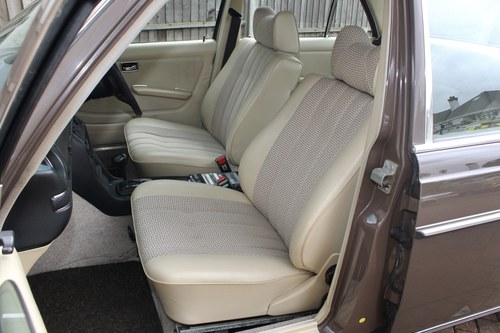 1977 Mercedes-Benz W123 230 For Sale (picture 113 of 217)