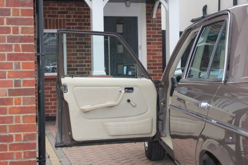 1977 Mercedes-Benz W123 230 For Sale (picture 137 of 217)