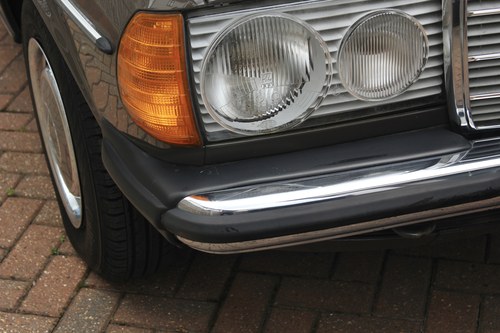 1977 Mercedes-Benz W123 230 For Sale (picture 148 of 217)