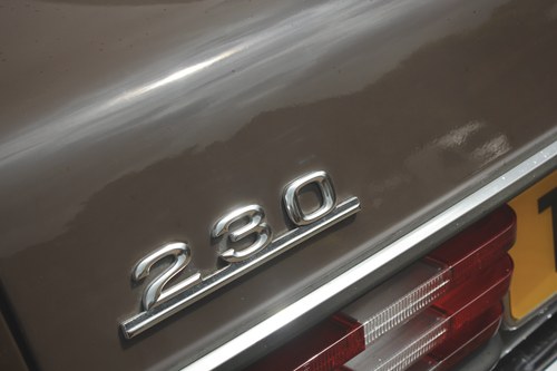 1977 Mercedes-Benz W123 230 For Sale (picture 165 of 217)