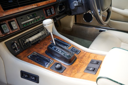 1991 Jaguar XJ-S V12 Le Mans Coupe In vendita (immagine 44 di 194)