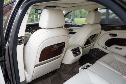 2013 Bentley Mulsanne V8 ‘Mulliner Driving Specification’ In vendita (immagine 59 di 137)