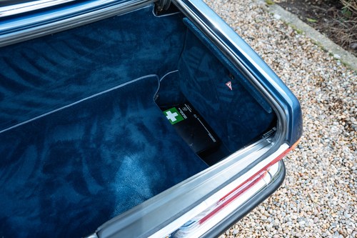 1986 Mercedes-Benz R107 420SL En venta (imagen 104 de 194)