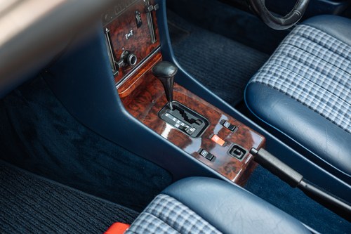 1986 Mercedes-Benz R107 420SL En venta (imagen 82 de 194)