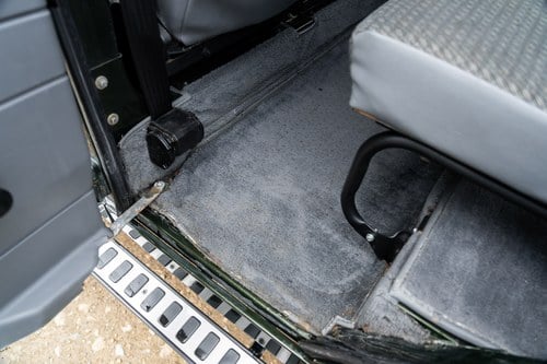 1998 Land Rover Defender 110 For Sale (picture 41 of 111)