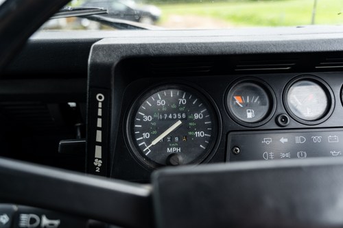 1998 Land Rover Defender 110 For Sale (picture 20 of 111)