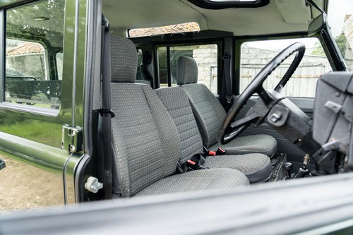 1998 Land Rover Defender 110 For Sale (picture 25 of 111)