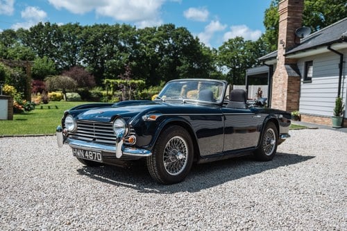 1966 Triumph TR4A IRS In vendita (immagine 1 di 133)