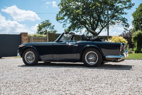 1966 Triumph TR4A IRS In vendita (immagine 4 di 133)