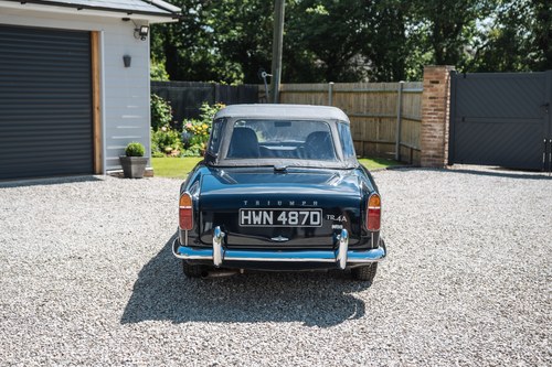 1966 Triumph TR4A IRS In vendita (immagine 18 di 133)