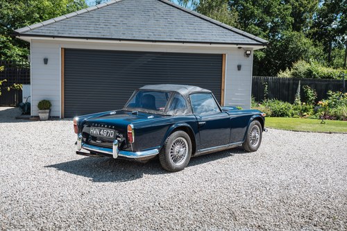 1966 Triumph TR4A IRS In vendita (immagine 20 di 133)